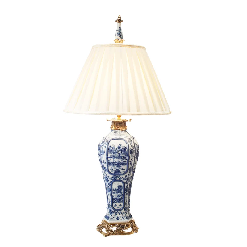 

Classical luxury blue and white porcelain decorative table lamp