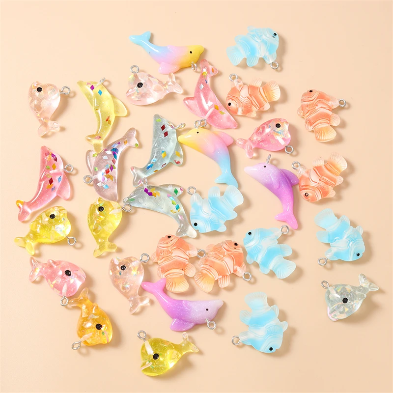 20 Stück niedliche Anhänger in Form von Meerestieren, Fischen und Delfinen aus Harz, zum Basteln von Schmuck, Ohrringen, Halsketten, Armbändern und für DIY-Bastelarbeiten. – Detail 1