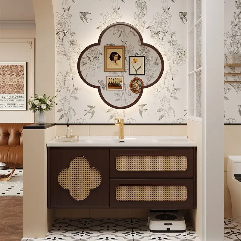 

Винтажный угловой подвесной шкаф для ванной из ротанга с зеркалом, деревянной раковиной и выдвижными ящиками