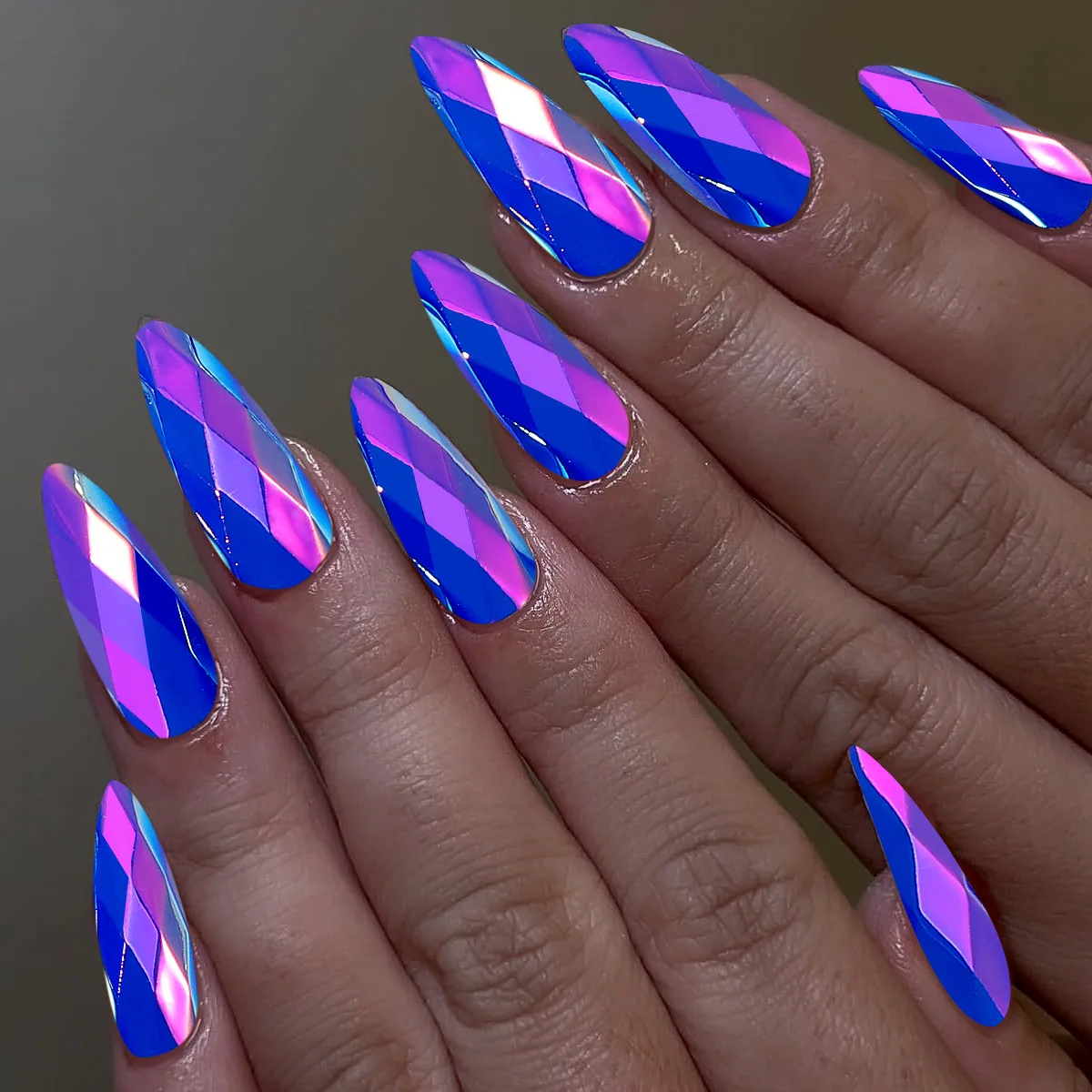 24 قطعة ضغط اللوز على الأظافر ثلاثية الأبعاد الماس المعين مطلي مرآة معدنية الأظافر وهمية يمكن ارتداؤها الحلو كول الأوروبي الأظافر كاذبة #2