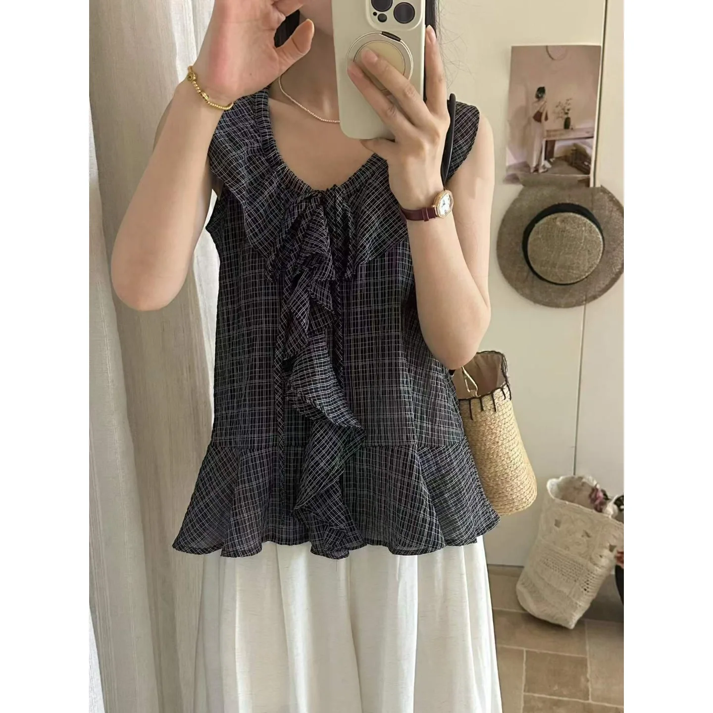 

2026 Summer New Chic Fashionable Personality Lotus Leaf Flexible Small Shirt Top Women French Style Loose Fit