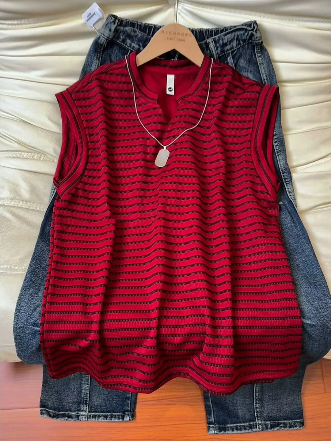 

American Retro Striped V-Neck Vest Men's Summer High-End Breathable Sleeveless T-Shirt Sports Shoulder Pad Loose Fit Youth Ca...
