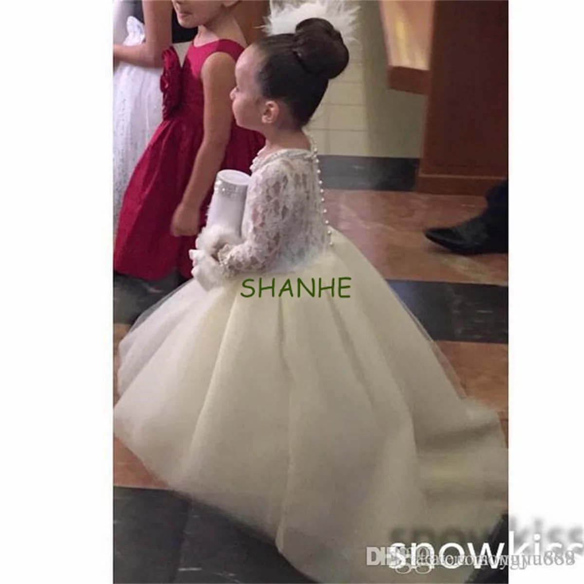 

White/Ivory Long Sleeves High Low with Long train Pearls Beads Flower Girl Dress For Wedding kid gown