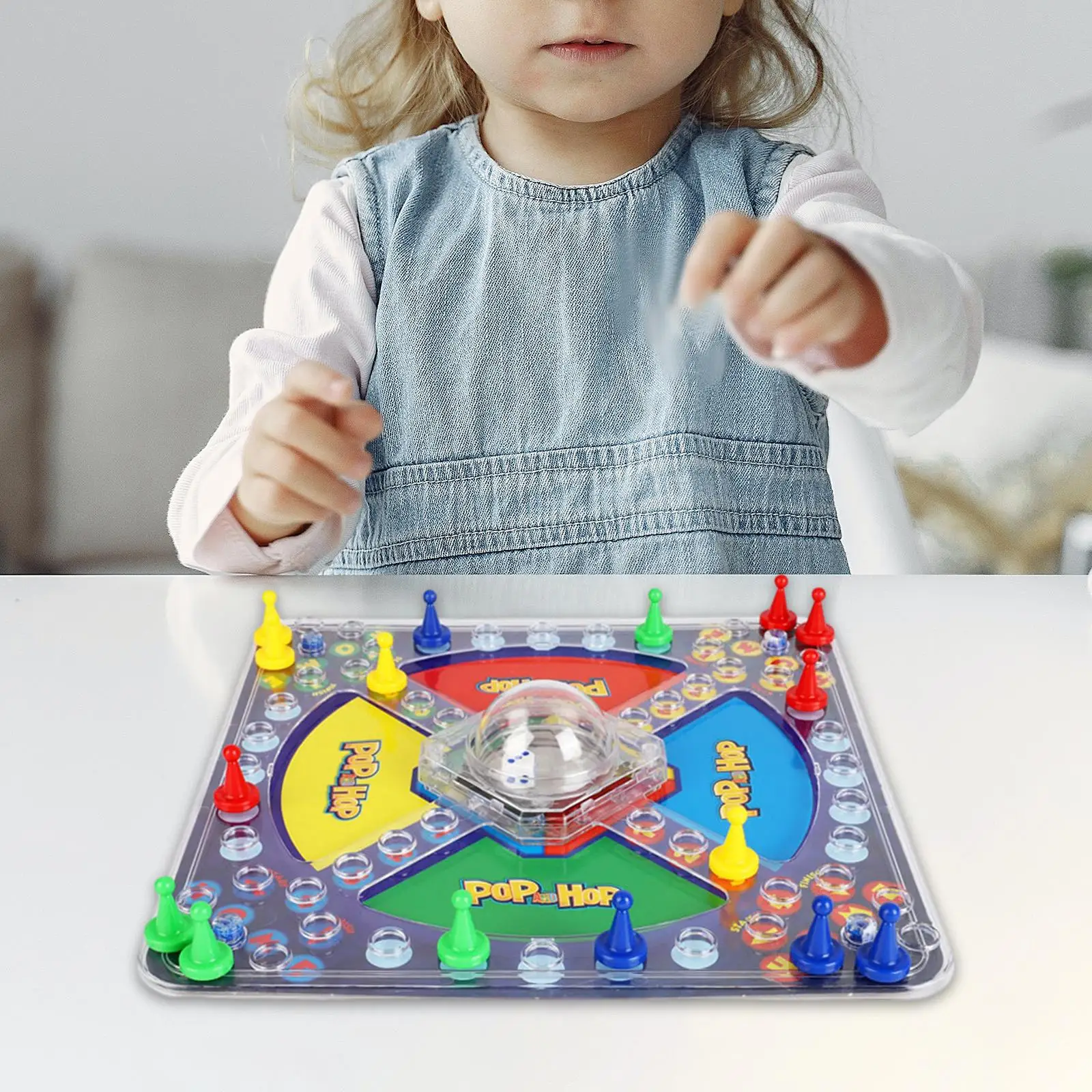 Jeu de société classique Ludo, jouet de fête, interaction parent-enfant