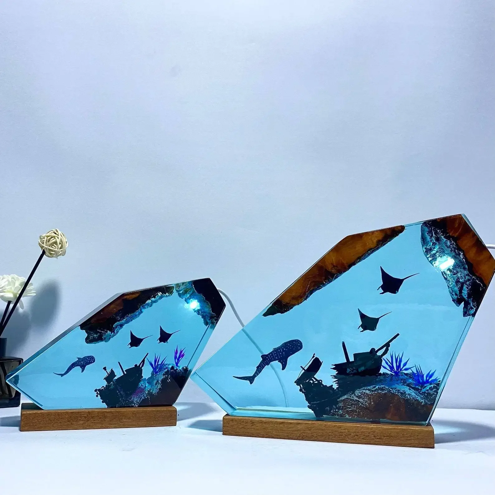 

Home Decoration Ornaments Whale Sharks and Manta Rays Ship Night Light LED Light Collection Model Kids Birthday Gift