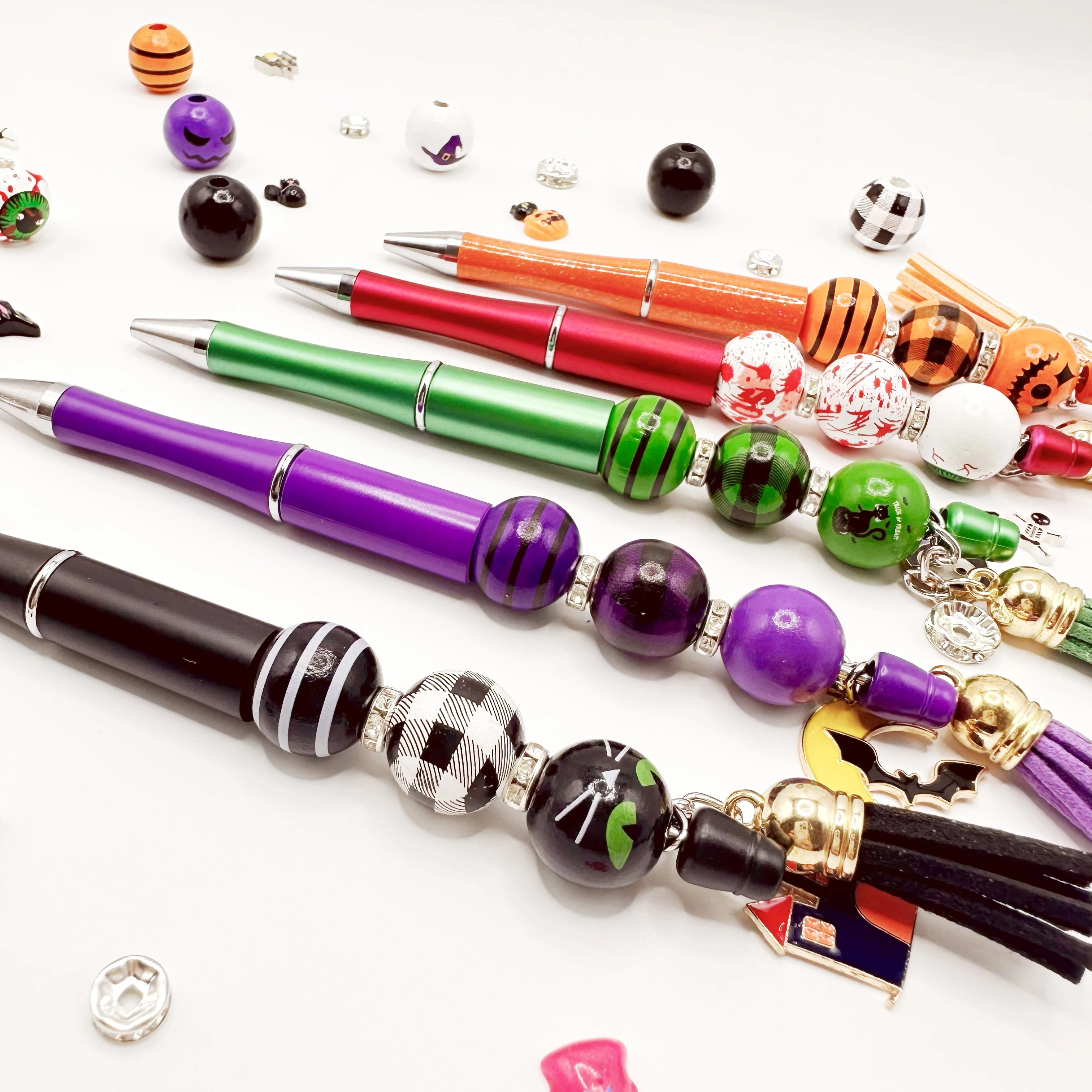 5 قطع من قلم حبر جاف مطرز يدويًا على شكل Ghostface للهالوين ومجموعة شرابات من الخرز الخشبي، مستلزمات المكتب والدراسة #6