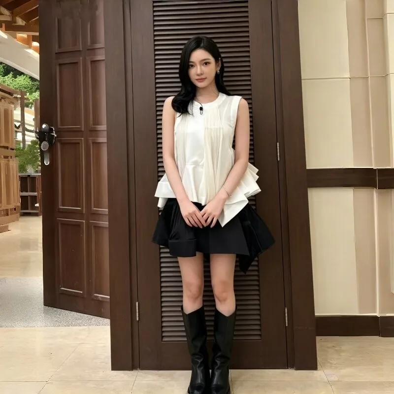 2026 Summer New Arrival Women Japanese‑Style White Crew Neck Tank Top Pleated Sleeveless Outerwear Elegant Top For Ladies