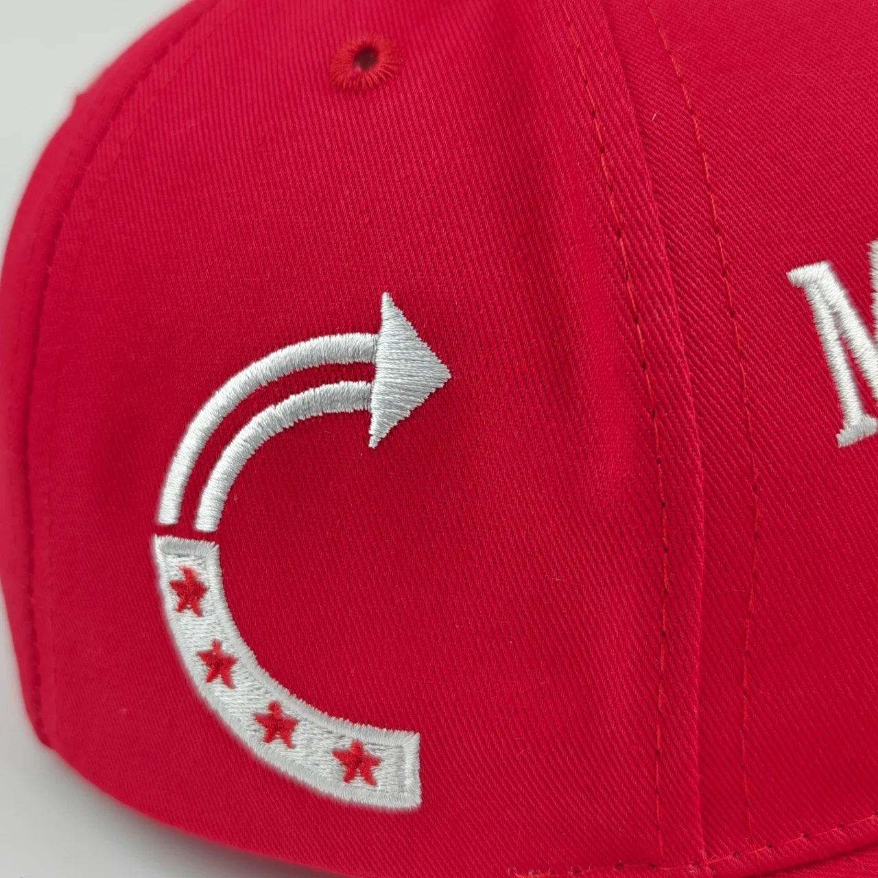 Charlie Kirk Hut, Goldstickerei, USA 47, Baseballkappe für Männer und Frauen, republikanische Geschenkhüte, weiß – Detail 11