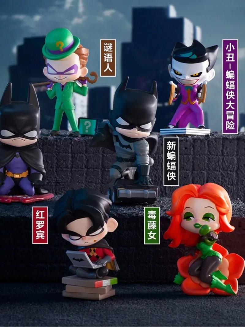 Genuine Marvel Mysterious Surprise Blind Box Batman Anime Peripheral Mini Figure Garage Kit Fashion Trendy Toys Children Gift