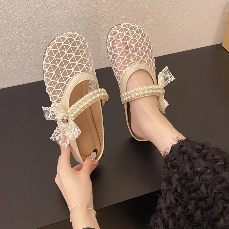 

Женские тапочки Baotou с жемчужным бантом, лето 2022, новые удобные мягкие сетчатые тапочки с плоской подошвой, крутой коврик