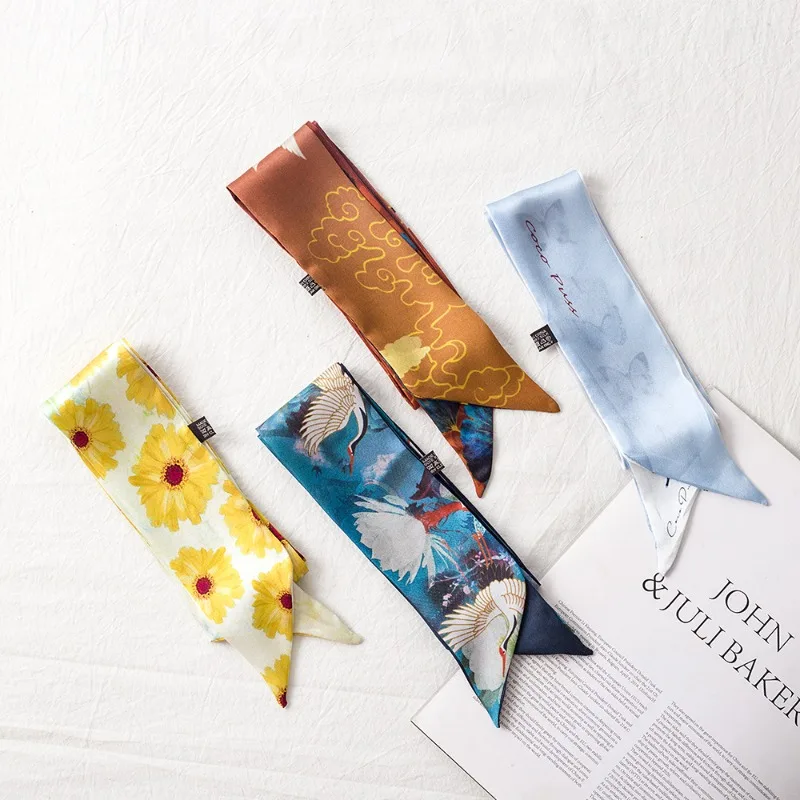

Elegant Floral Print Satin Scarf Ladies Thin Neck Scarves Hair Band Wrist Wrap Bag Handle Decor Stylish Accessory for Women