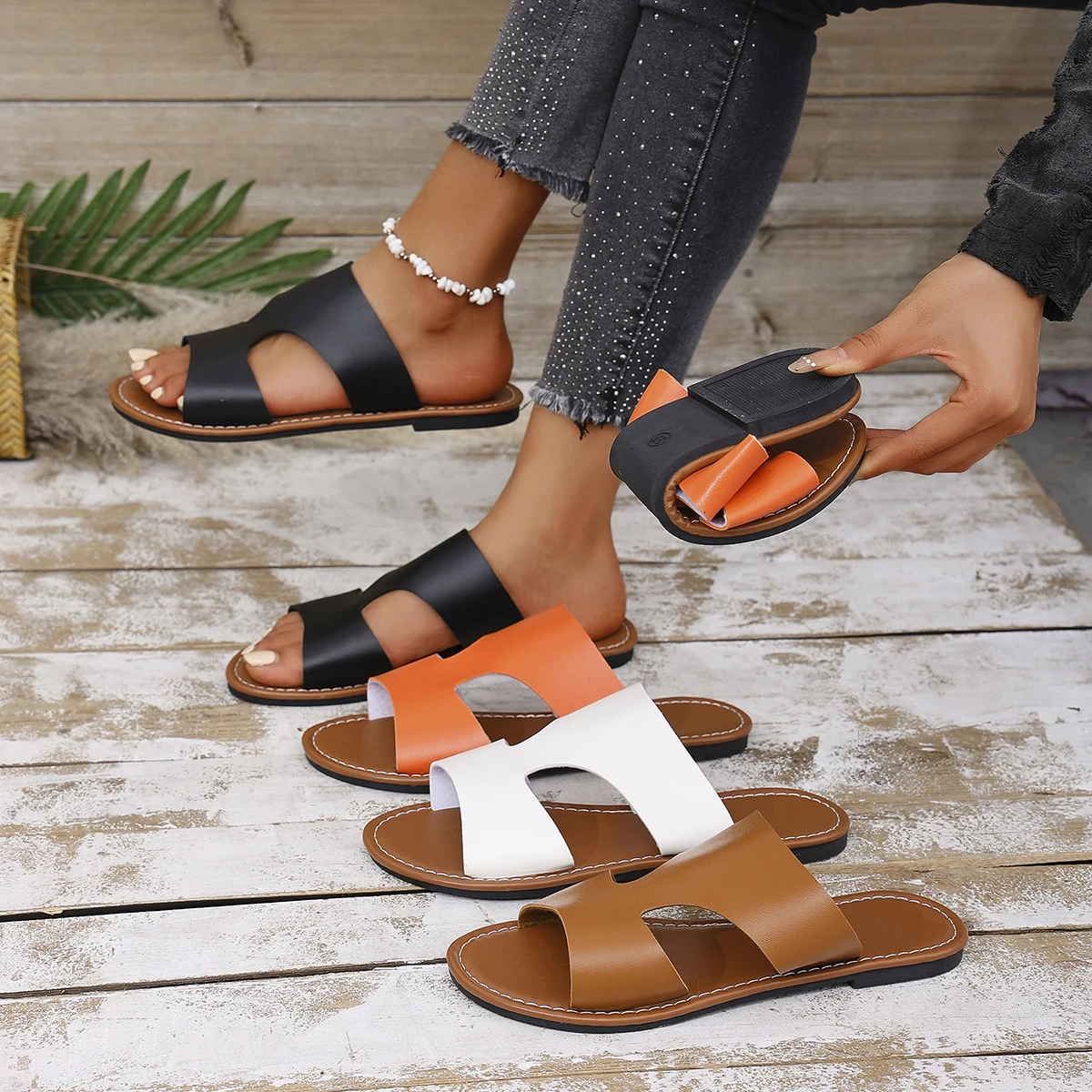 

Женские тапочки, легкие повседневные сандалии на платформе, новинка лета 2024, модная женская обувь в римском стиле, тапочки без шнуровки в стиле ретро, женские шлепанцы