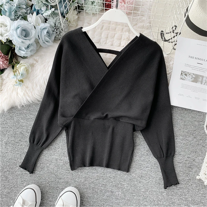 

Autumn and Winter Korean Sexy Big V-Neck Bat Shirt Knit Women's Waistband Slim Short Top Sweater Bottom Fashion