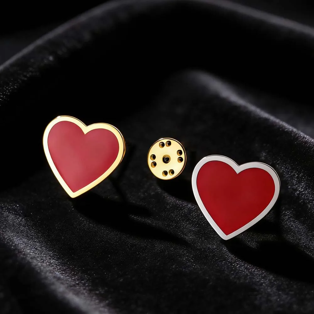 Poker Texas Hold em Spades Hearts Clubs Diamonds Tag Pin Brooch Gift for Woman Men Stainless Steel Breastpin Jewelry Uniform