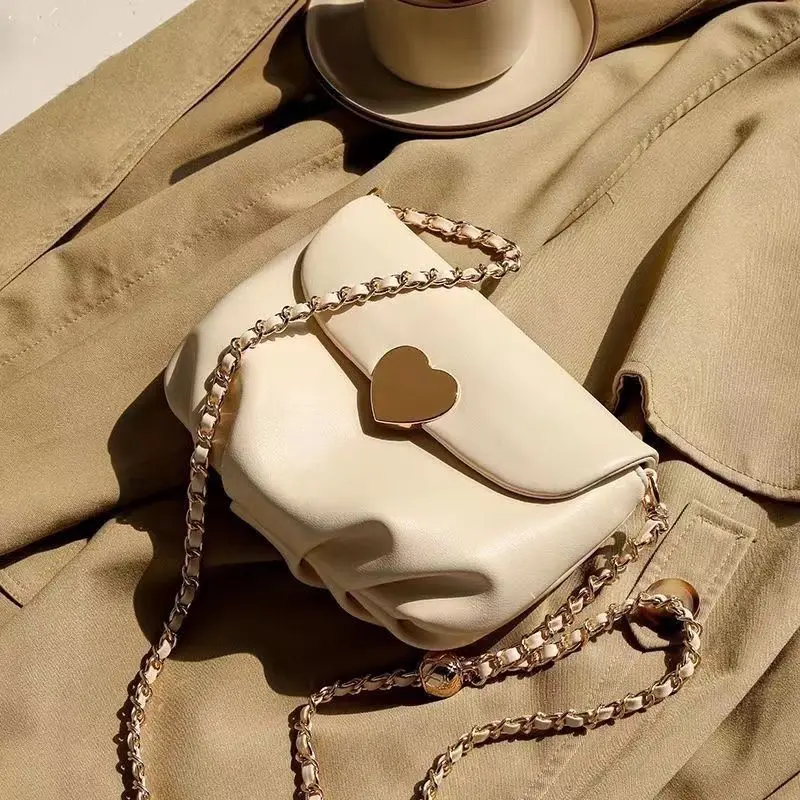 

2025 Лидер продаж, новая сумка-облако, летняя универсальная сумка на одно плечо с диагональным крестом, белые универсальные женские сумки для путешествий