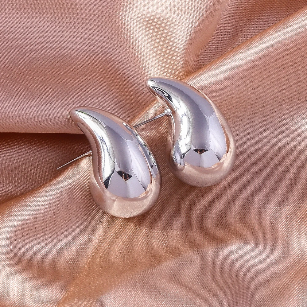 Aihua vergoldete Tropfen-Ohrringe für Frauen, klobige, glatte Metall-Wassertropfen-Creolen, luxuriöser, trendiger Schmuck, Party – Detail 2