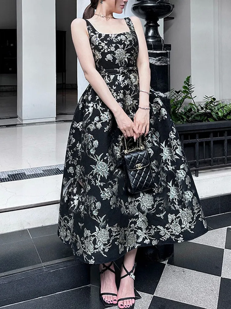 

Модное женское платье с вышивкой золотыми розами, винтажное, с цветочным узором, приталенное, с пышной юбкой, квадратным вырезом и А-образным силуэтом