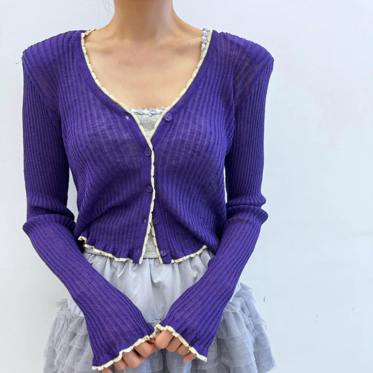

Fashionable Soft Long Sleeve Button up Open Cardigan Spring Summer New Arrival Women's Knitted Sweater V Neck Striped Pattern