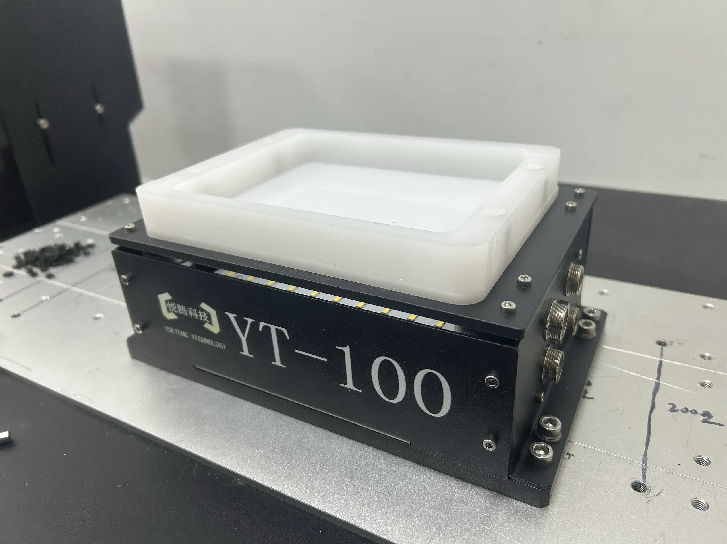 

Flexible vibration plate 100 type 150 × 120 plate