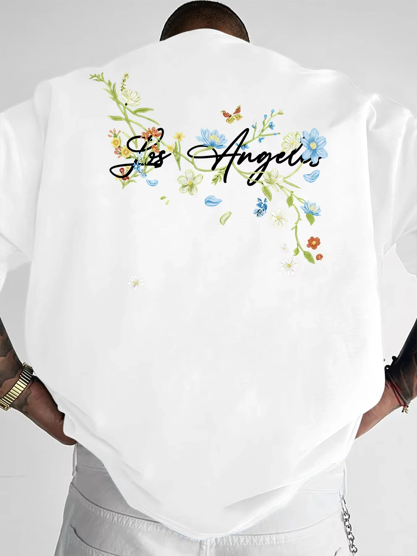 camiseta-masculina-de-verao-2026-estilo-retro-fresco-personalizada-e-moderna-com-estampas-coloridas-de-pequenas-flores-e-letras-feita-de-algodao-puro