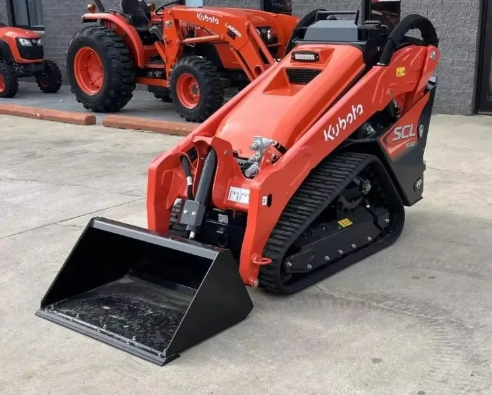 MULTIFUNCTIONAL KUBOTA SCL1000 STAND-ON COMPACT MINI SKID STEER LOADER