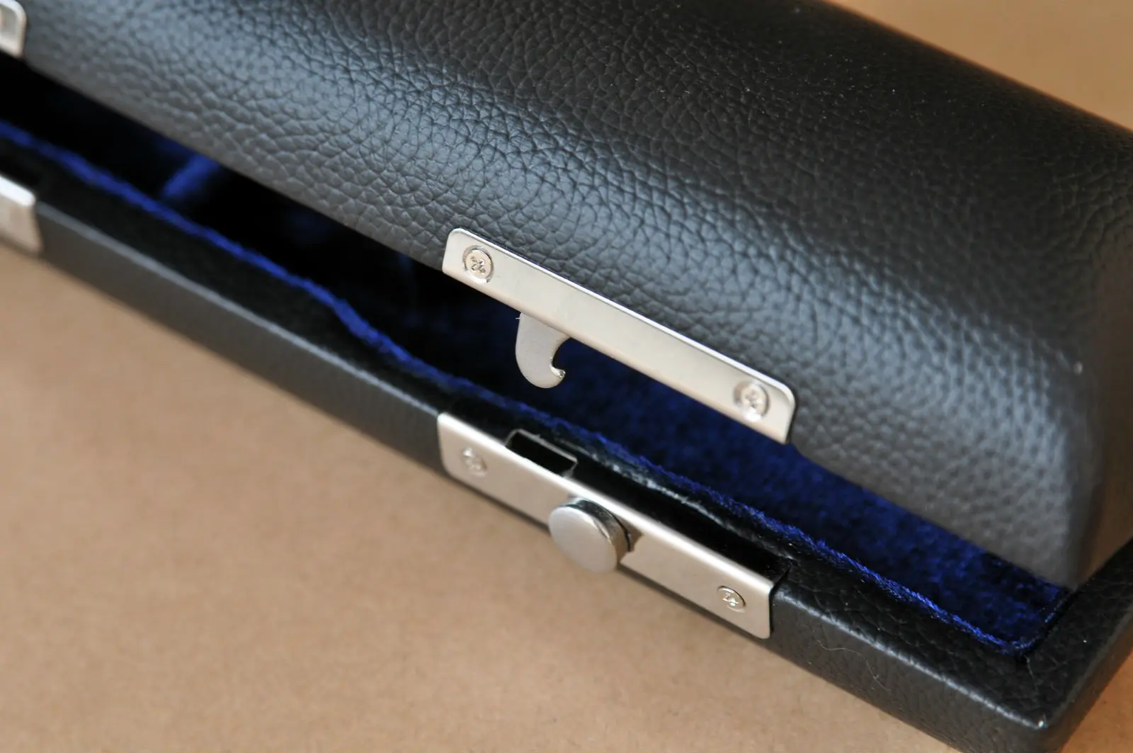 Excellent 16 Holes Flute Case Flute Box Strong Round Body