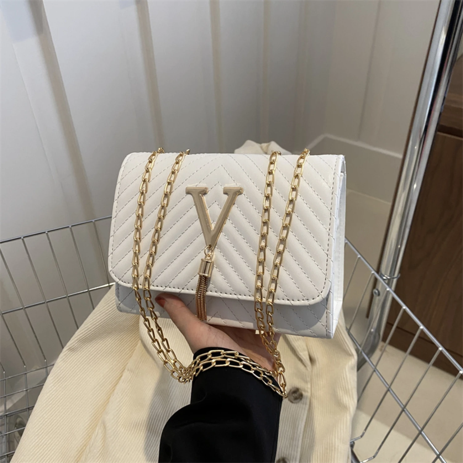 Elegant PU Leather Quilted Crossbody Bag With Tassel