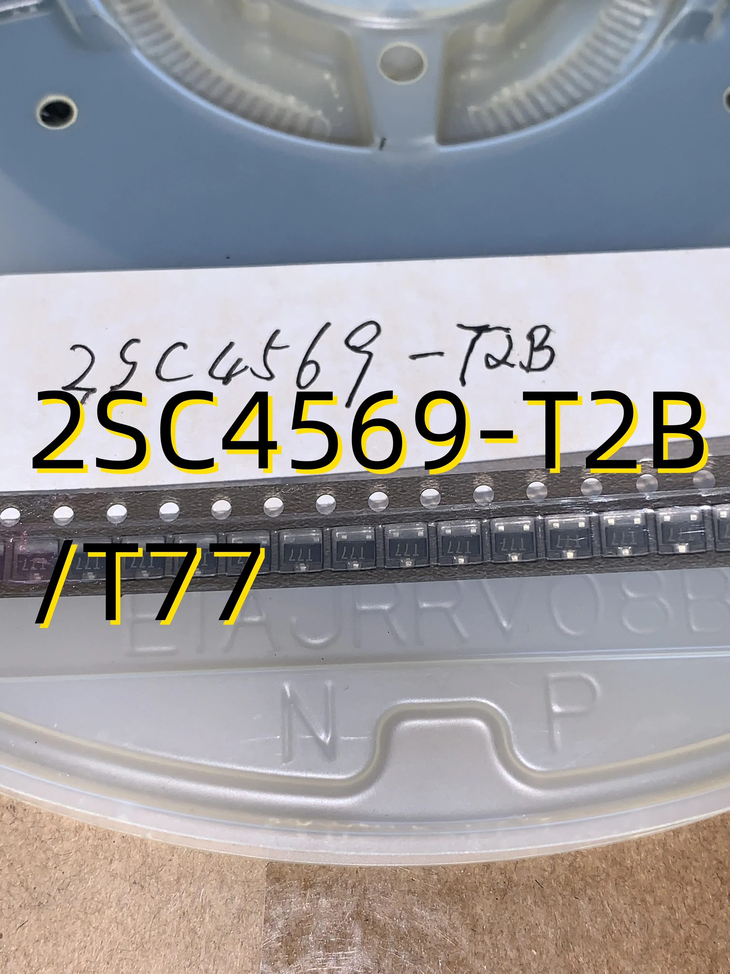 10 piezas 2SC4569-T2B /T77