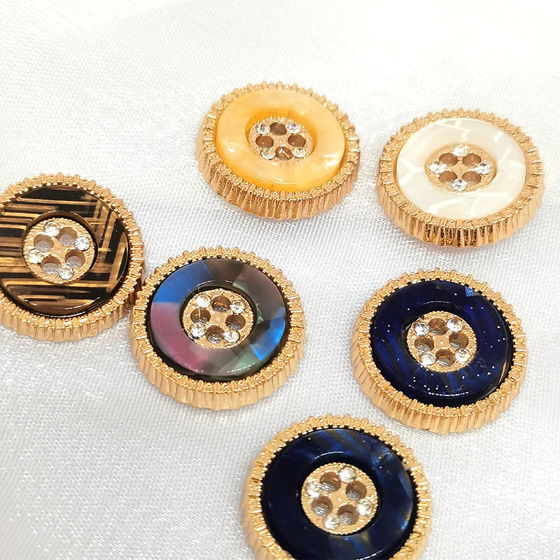 18/20/23/25MM Multicolor Metal 4 Holes Buttons Of Clothing Wholesale Fashion Decor Rhinestone Button Makers Craft Supplier DIY