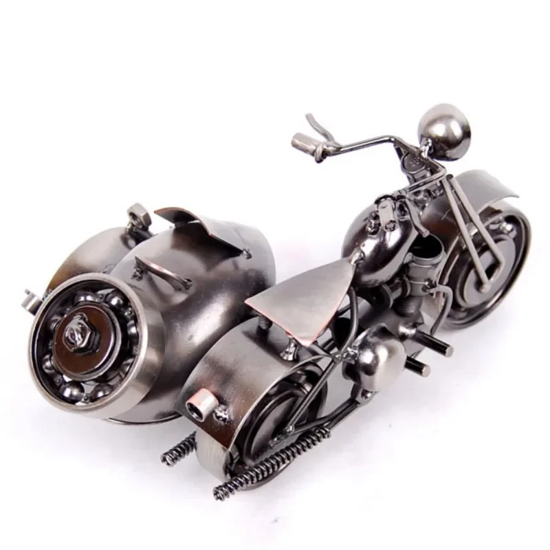 Iron art, three-wheeled motorcycles, creative office decorations, home furnishings, fashionable and modern