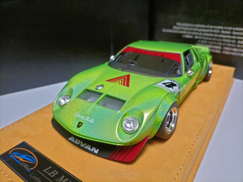 

VAV 1:18 Lbwk Miura Green Simulation Limited Edition Resin Metal Static Car Model Toy Gift