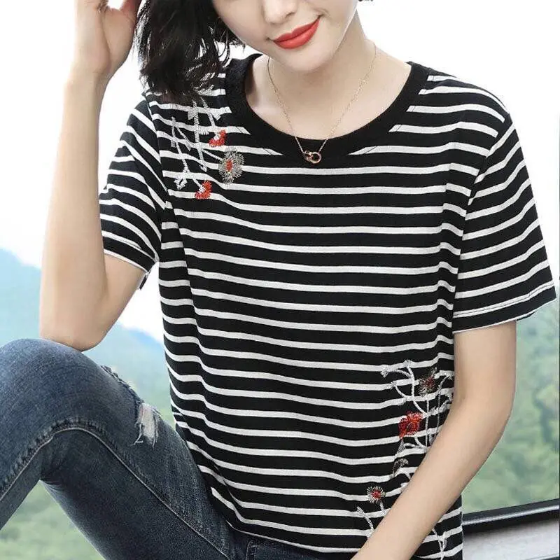 Summer New Plus Size Striped T Shirts Short Sleeve O-Neck Hollow Out Loose All-match Tops Tees Casual Vintage Women Clothing