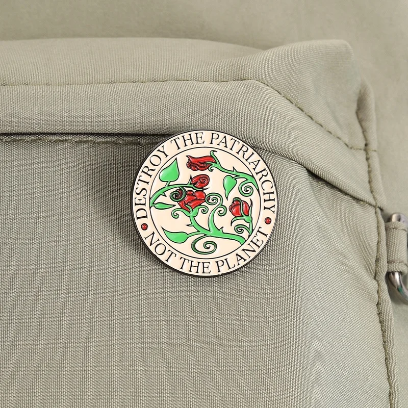 Zerstöre den Patriarchat, nicht den Planeten – Emaille-Pins, personalisierte Feminismus-Broschen, Kleidung, Taschen, Schmuck, Deko, Reversnadel, Geschenke – Detail 6