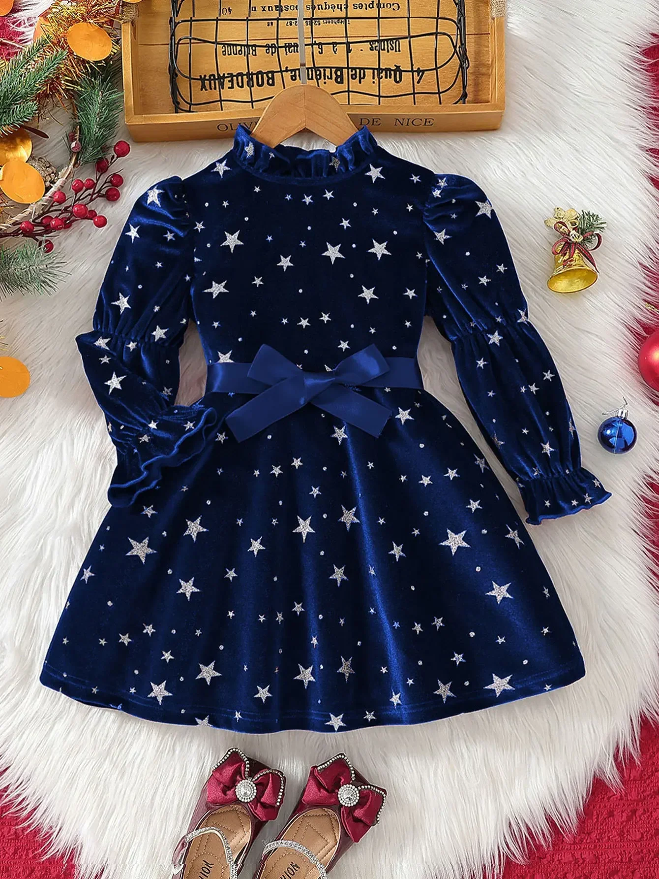 

3-6Y New Year Festive Party Princess Dress 2025 Girl Clothes Christmas Dress Star Print Velvet Long Sleeve Dress with Bowknot