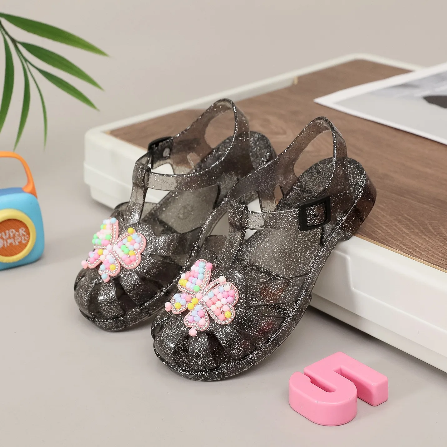 

New summer kids baby princess Roman shoes girls beach sandals crystal jelly shoes sandals glitter butterfly children's sandals