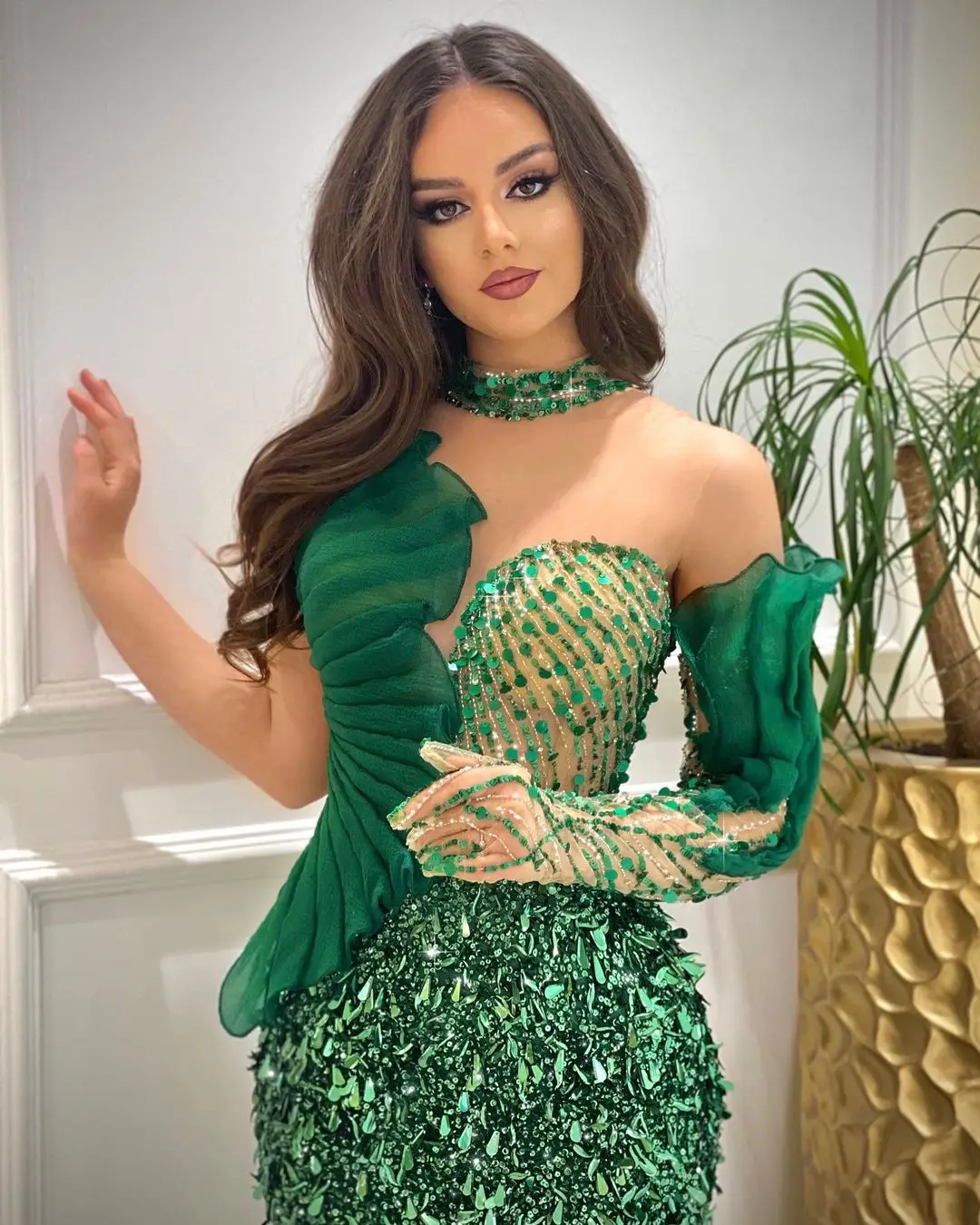 FATAPAESE Emerald  Prom Dress Irregular Neckline Glitter Spark Stons Crystals Beads  Mermaid Mermaid Gown Formal Luxurious Party