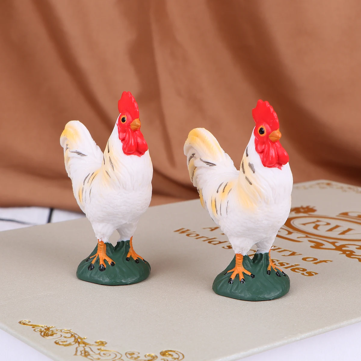 

2 Pcs Rooster Ornament White Chicken Figure Paper Cup Animal Craft Figurines Indoor Space Decoration