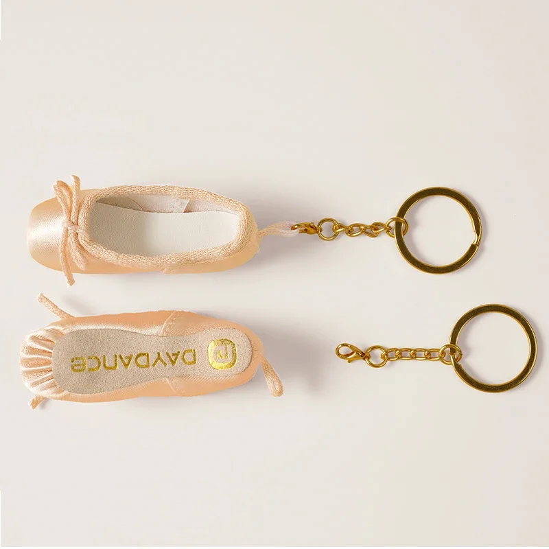 Mini Ballet Shoes Keychain Pointe Shoes Keyrings Handmade Pointe Shoe Charm Bag Penddant Gift for Dance Lovers