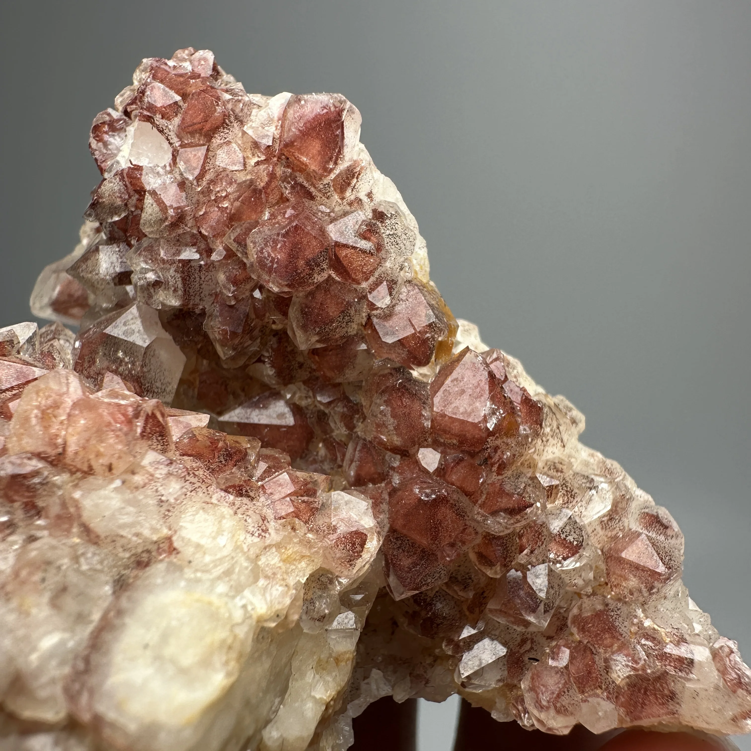

Natural The Red crystal Tower Stone Druzy Wand Point Meditation Spiritual Healing Crystals Feng Shui Room Decortion