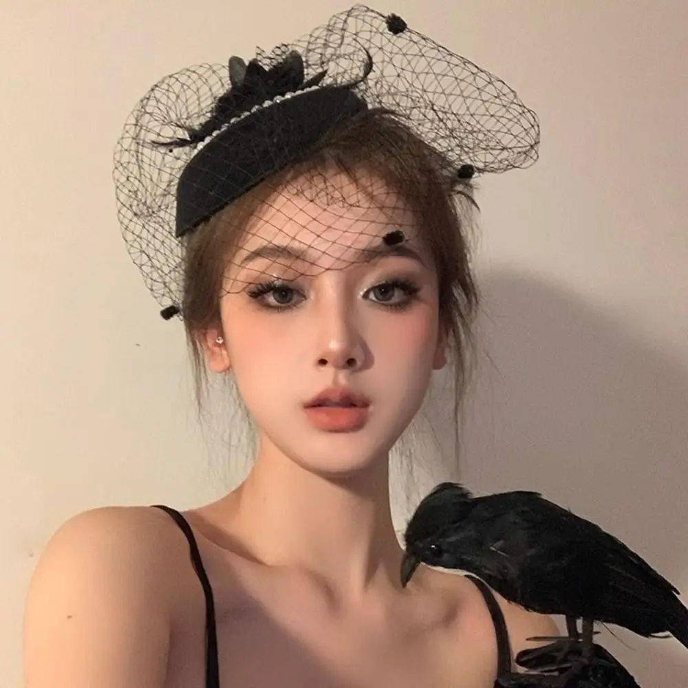 

Exquisite Mesh Feather Headband Pearl Elegant Bride Headdress Top Hat Formal Hat Gloves Top Hat Necklace Set Dance Show