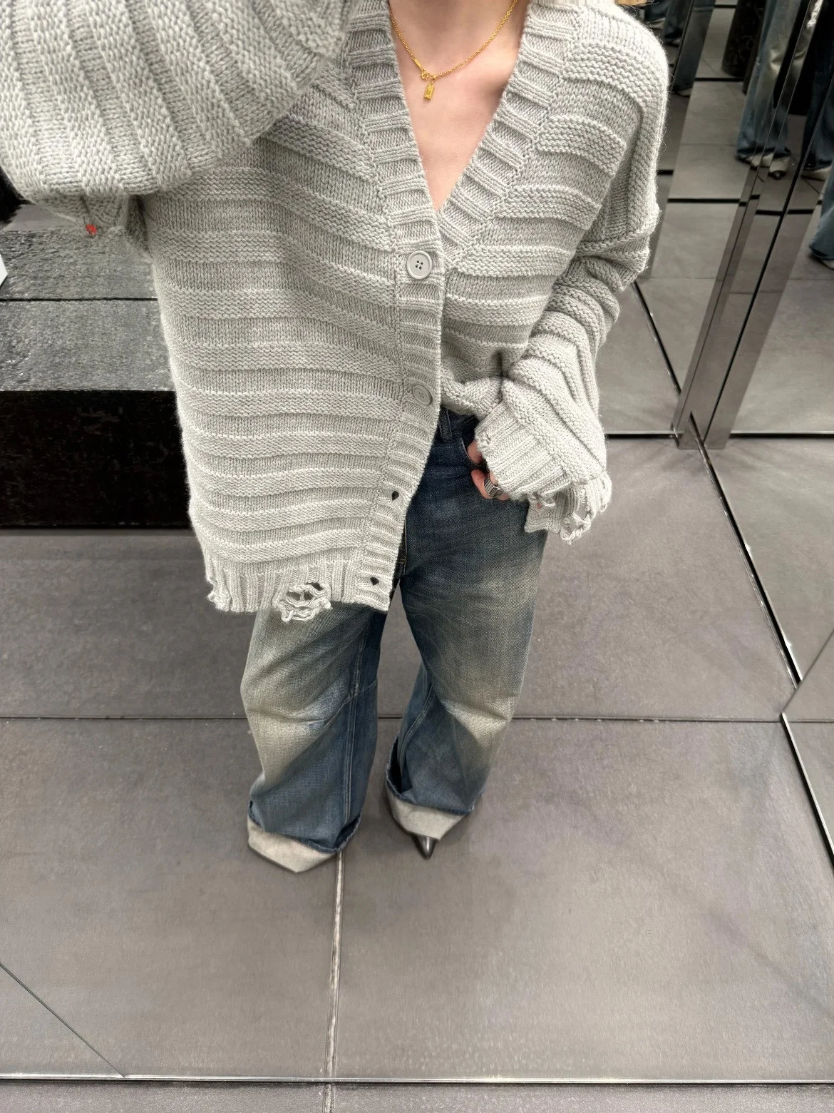 

Trendy Brand MM2025 Loose Knitted Open Cardigan Autumn Winter Slacking Style Frayed Hem Loose Knitwear Two Colors Women's Fas...