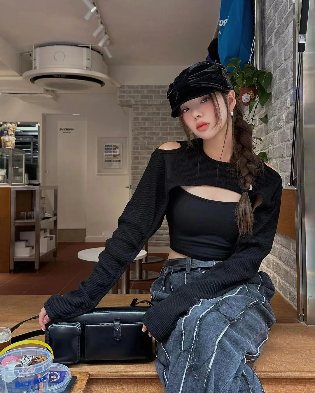 

Women's PU Leather Octagonal Beret Hats Equestrian Caps Spring Autumn Winter British Retro Newspaper Painter Hat Female Navy Cap