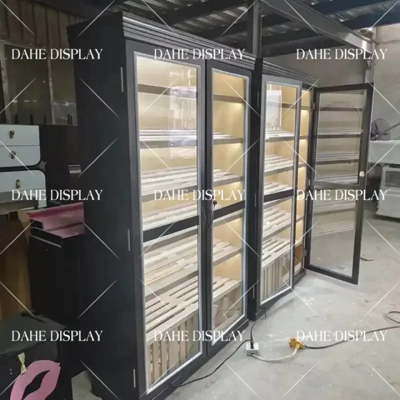 custom.Ceder Wood Cigar Room Humidifier Double Door Cigar Shop Display Showcase Humidor Cabinet with Light Luxury Cigar Humidor