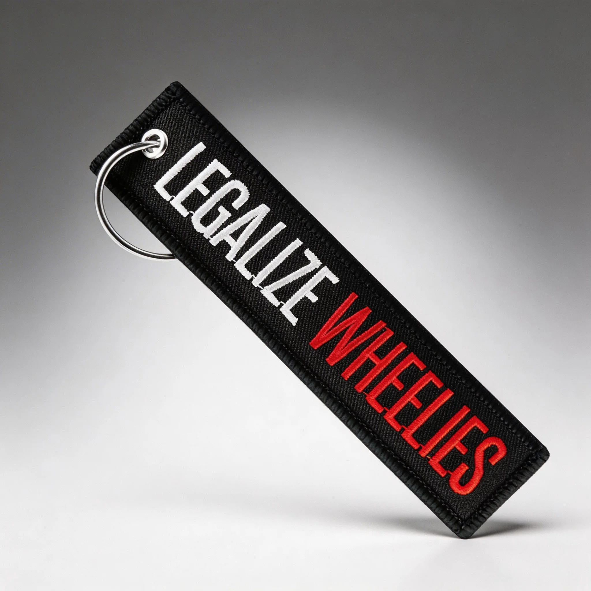 1er-/2er-/3er-Set im Angebot: Legale Wheelies-Souvenir-Schlüsselanhänger mit beidseitiger Stickerei – Lustiger Motorrad-Schlüsselanhänger für Herren und Damen
