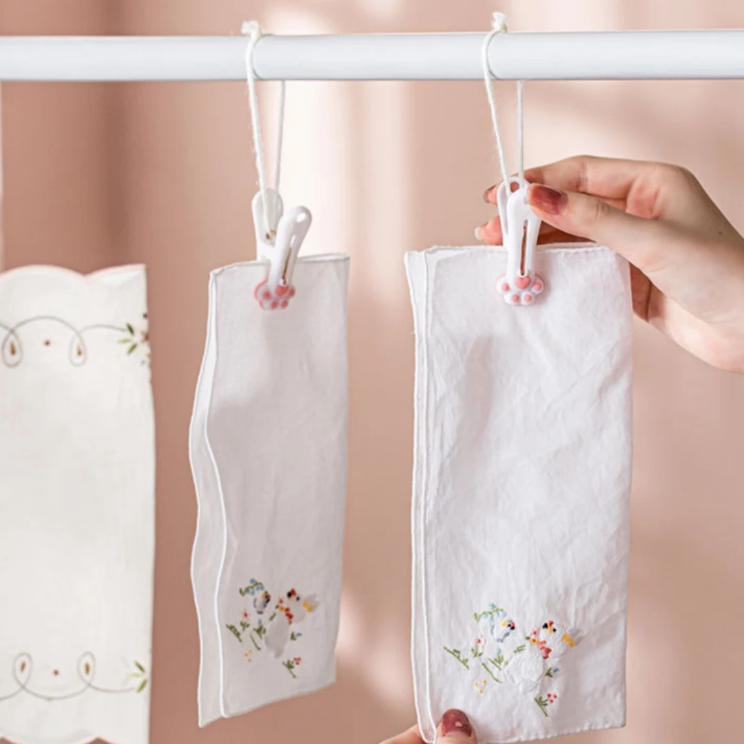 

12 Pcs Cat Claw Windproof Clip Non-slip Sock Clips Drying Hanger Clothes Clothespin For Home Clothesline