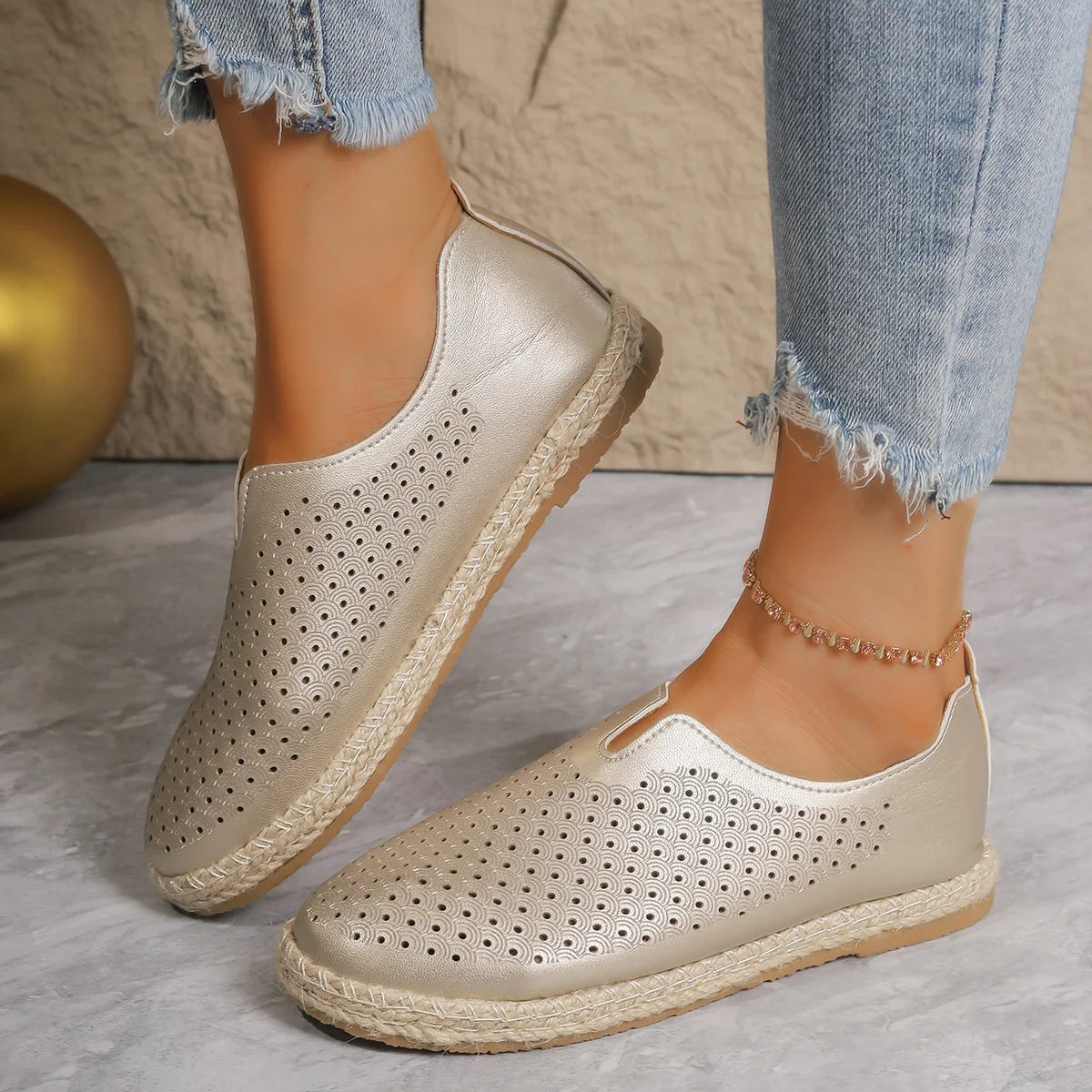 Soft Sole Perforated Loafers Comfortable Genuine Leather Business Shoes Casual Women Breathable Slip-On Walking Shoes for Women