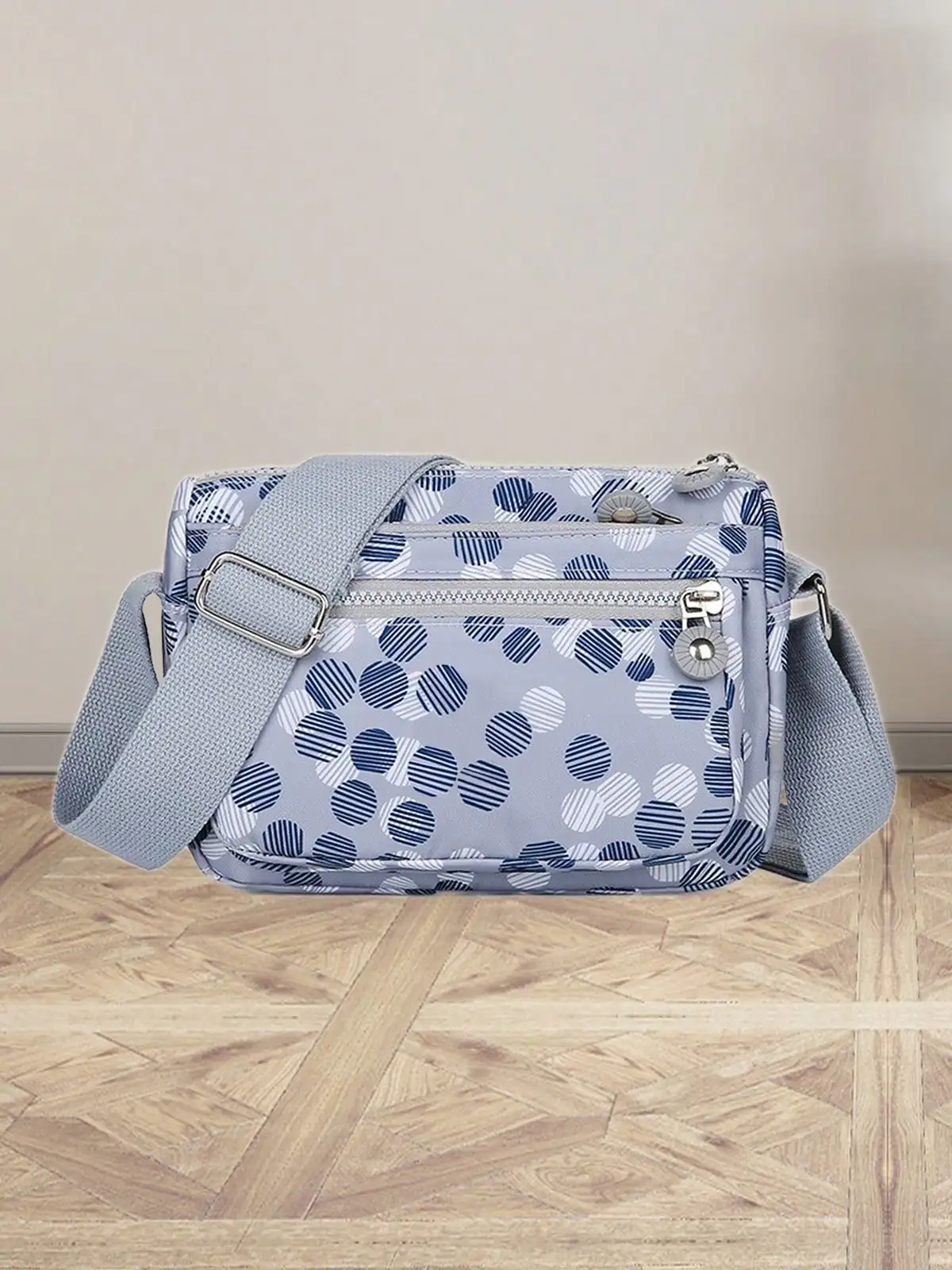 

Zipper Closure Crossbody Bag For Women Waterproof Multi-Pocket Shoulder Bag For Shopping And Commuting