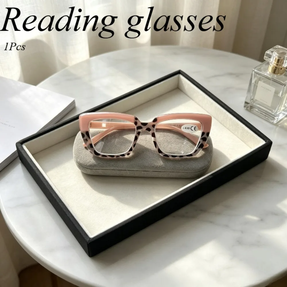 4 men's and women's reading glasses, contrasting colors, wide-sided cat-eye women's reading glasses, thickened flexible plate frame, no nasal pressure when worn for a long time, recommended Christmas and Halloween gifts. random color