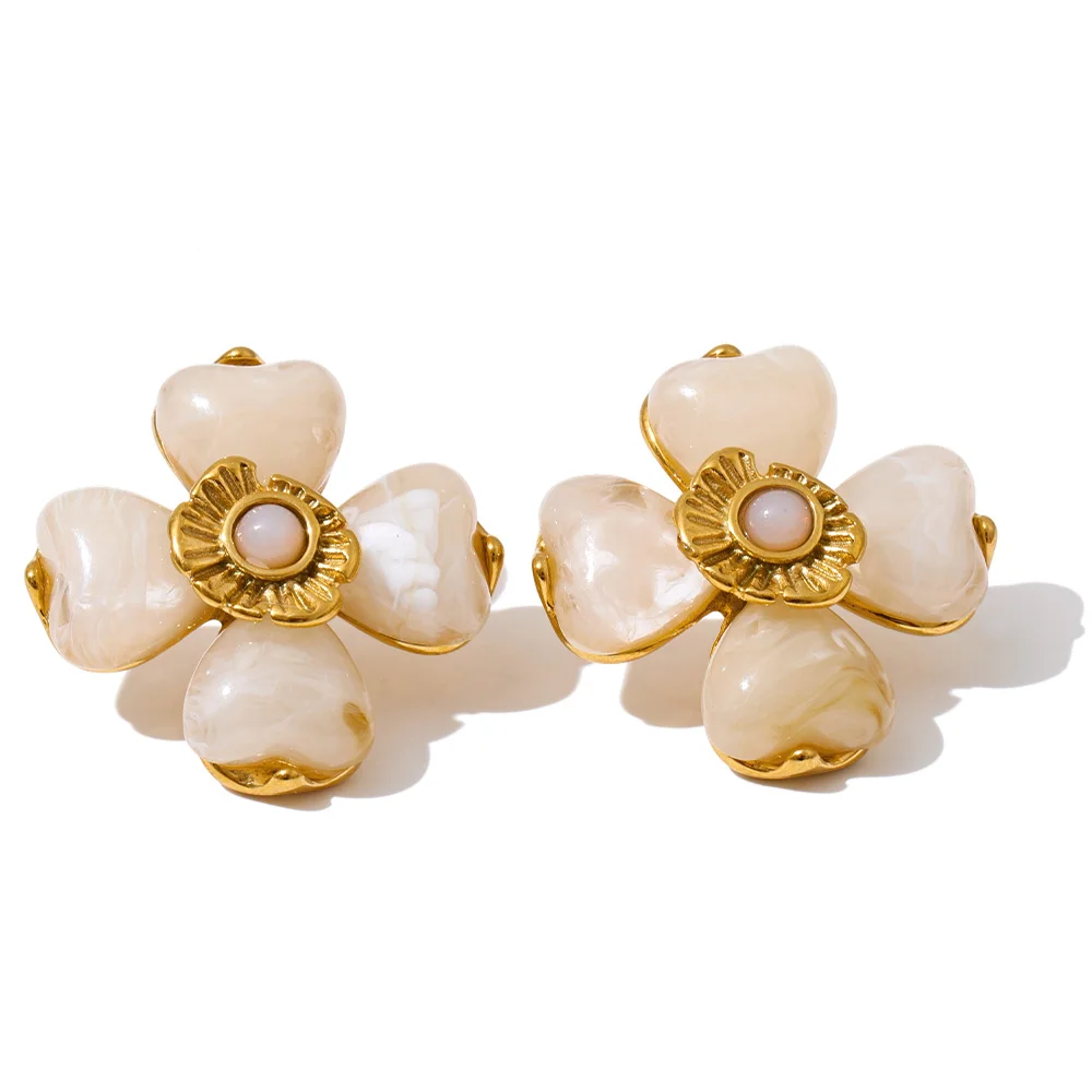 Women's Acrylic Flower Pendant Necklace & Ring Set
