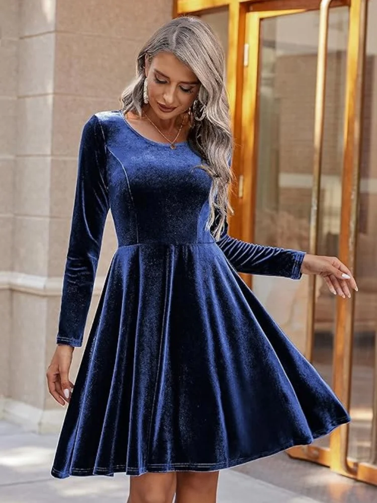 ชุดเดรสกำมะหยี่แขนยาวทรงสวิง คอกลม หลากสี สำหรับผู้หญิง ฤดูใบไม้ร่วง-ฤดูหนาว 2025 ให้ลุคเรโทรสุดหรู